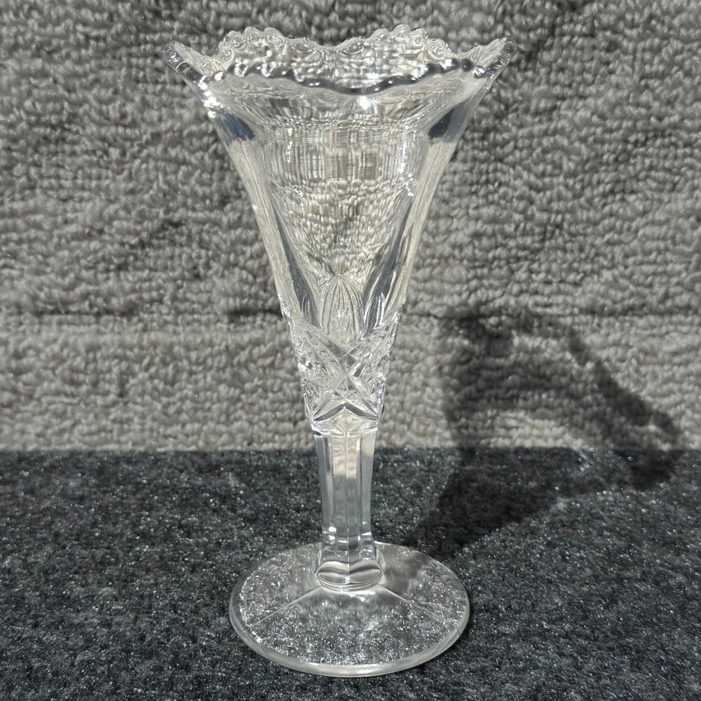 Vintage Clear Pressed Glass Bud Vase Scalloped Rim Star Diamond Pattern 6 Inch